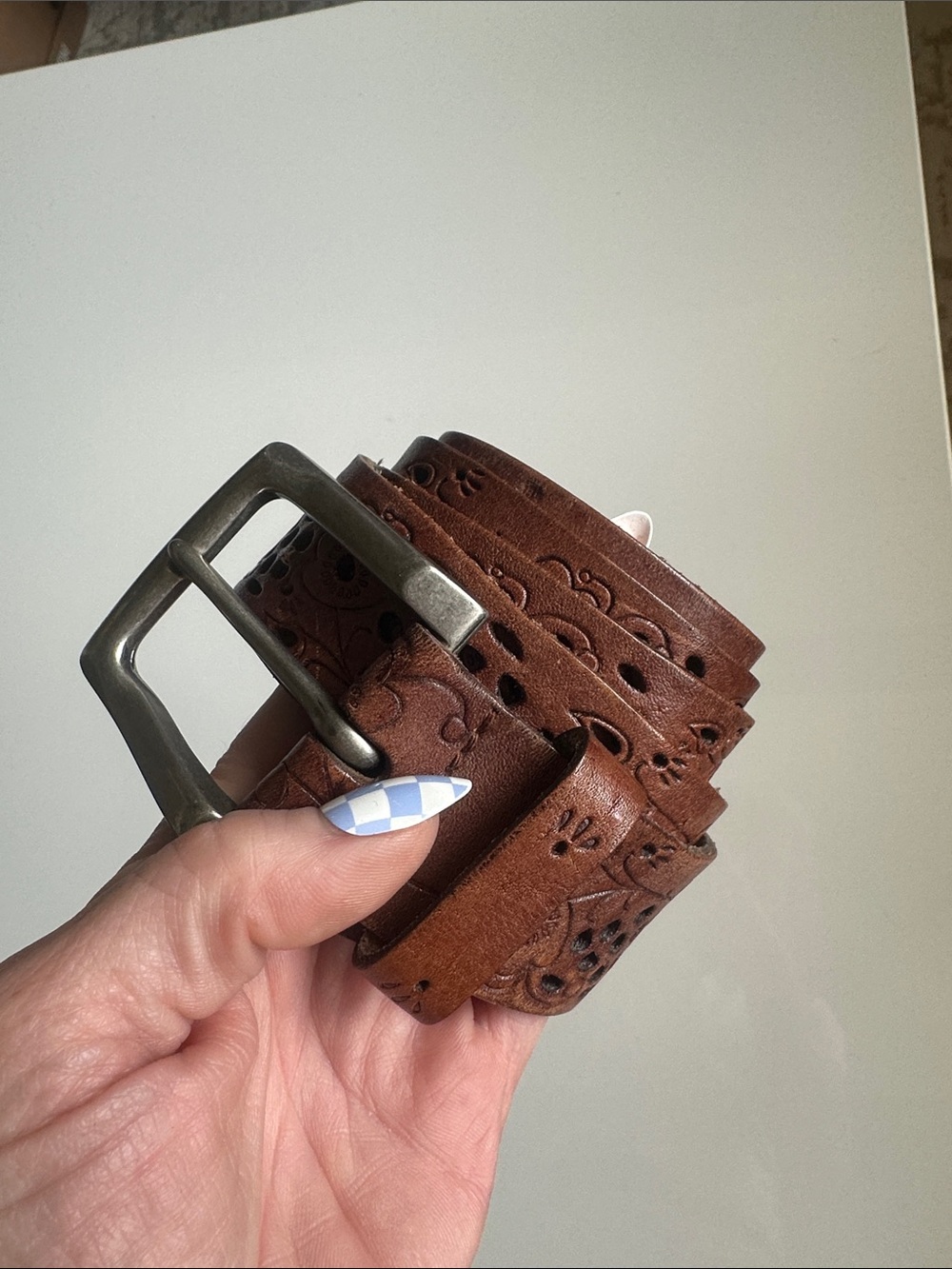 Vintage Women’s Fossil Brown Leather Embossed Belt with Floral Cutouts